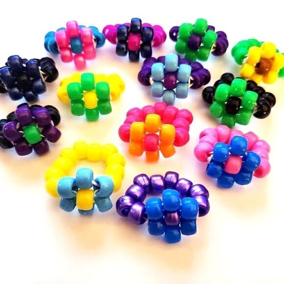 BUNDLE Set of 13 kandi flower rings - Picture 1 of 1